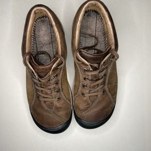 KEEN Brown Leather Walking Hiking Shoes Size 9